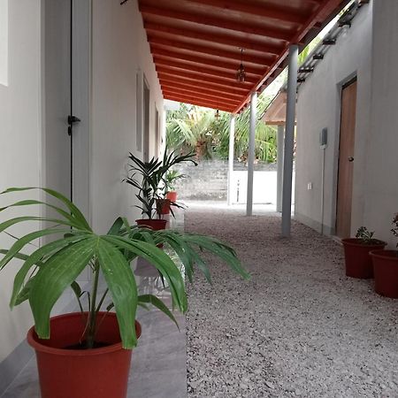 Secret Escape Hotel Fuvahmulah Exterior photo